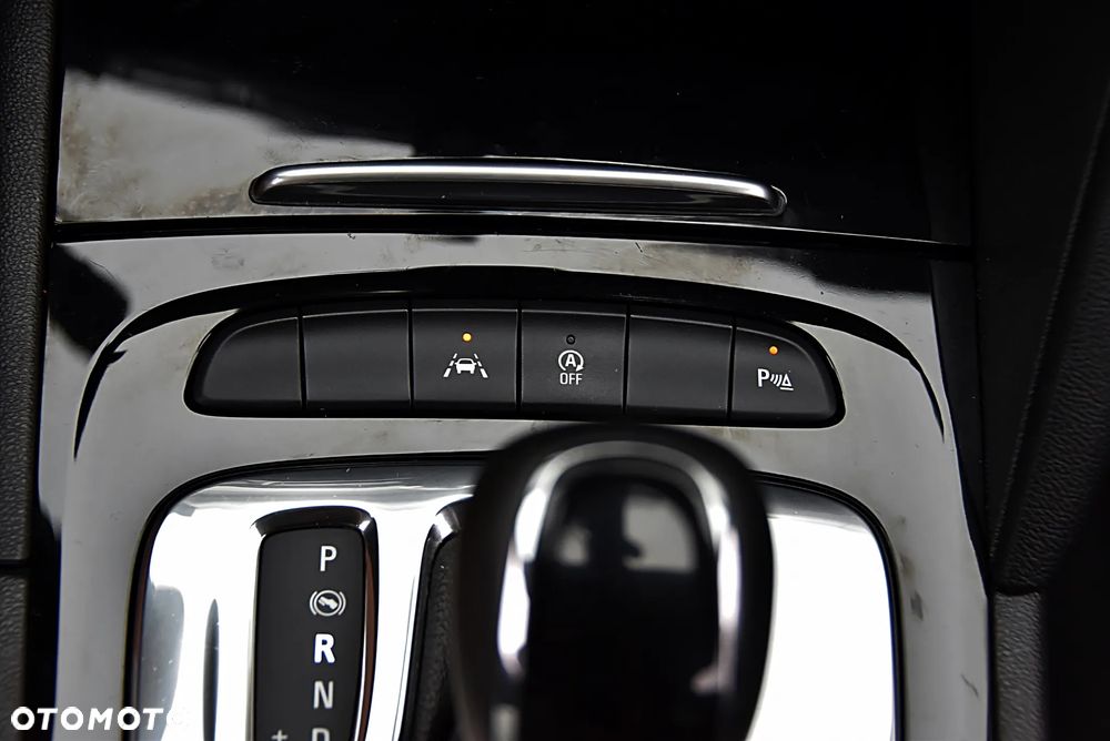 Opel Insignia 2.0 BiTurbo 4x4 Innovation - 21