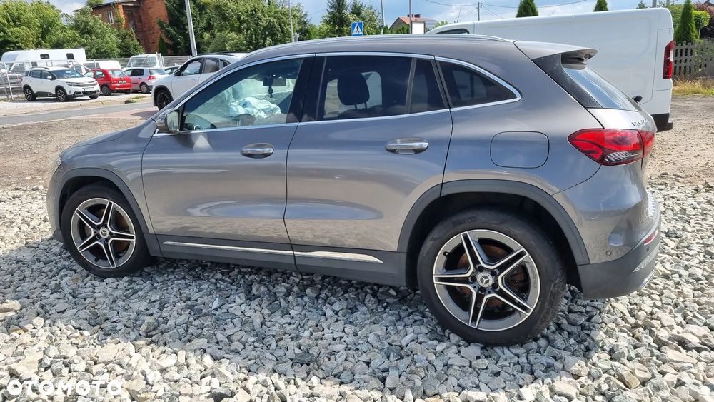 Mercedes-Benz GLA 220 d 4Matic 8G-DCT AMG Line - 15