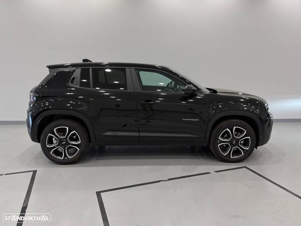 Jeep Avenger 1.2 e-Hybrid Altitude DCT - 4