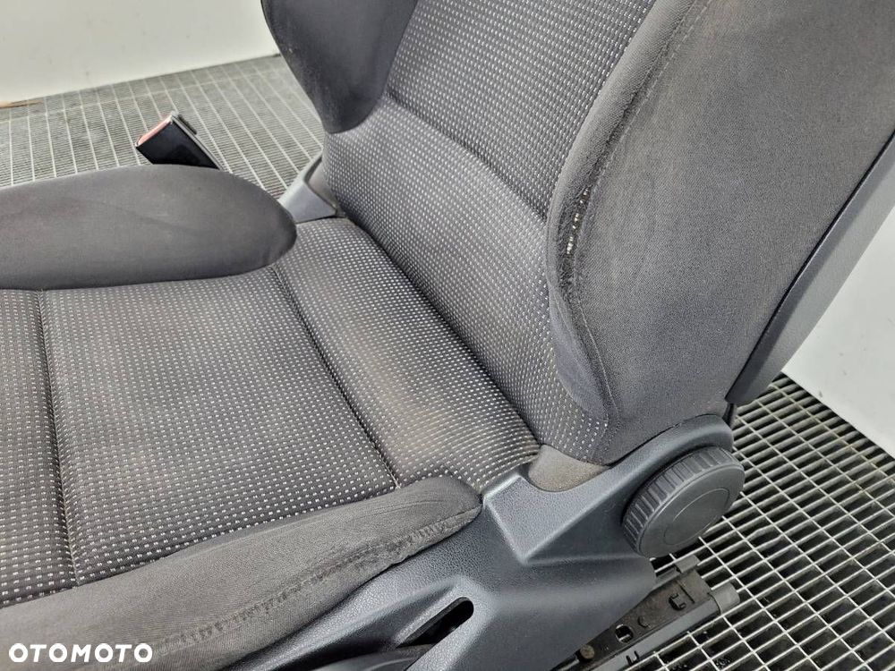FOTEL LEWY AUDI A3 8P 5D SPORTBACK EUROPA - 4