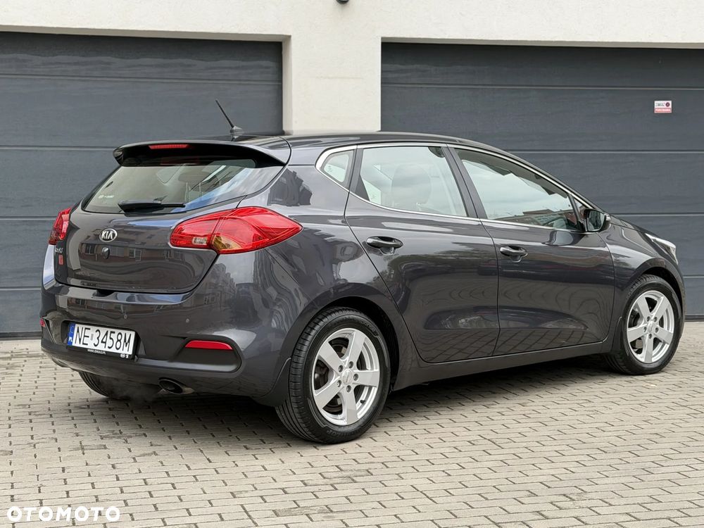 Kia Ceed - 25