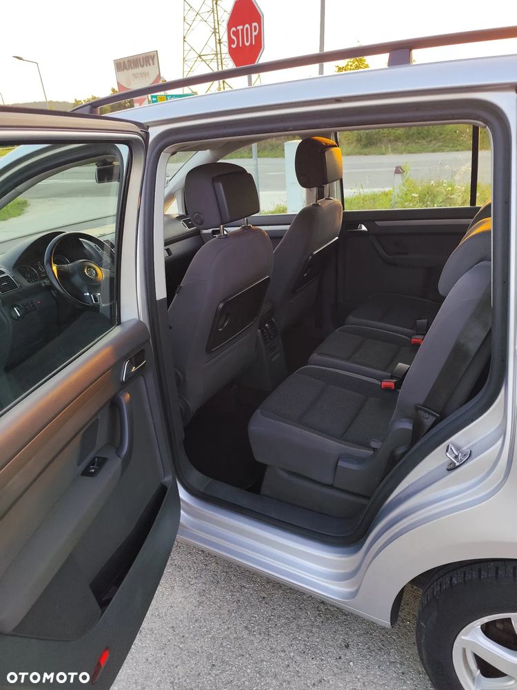 Volkswagen Touran 2.0 TDI DPF Comfortline DSG - 11