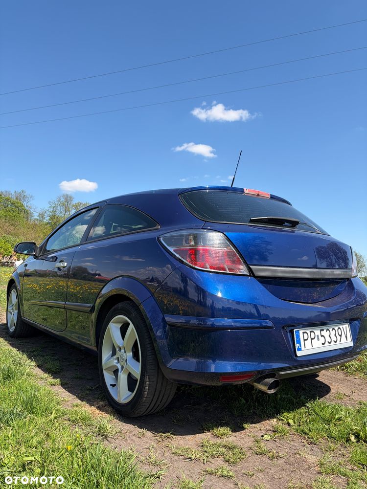 Opel Astra 2.0 T Sport - 3