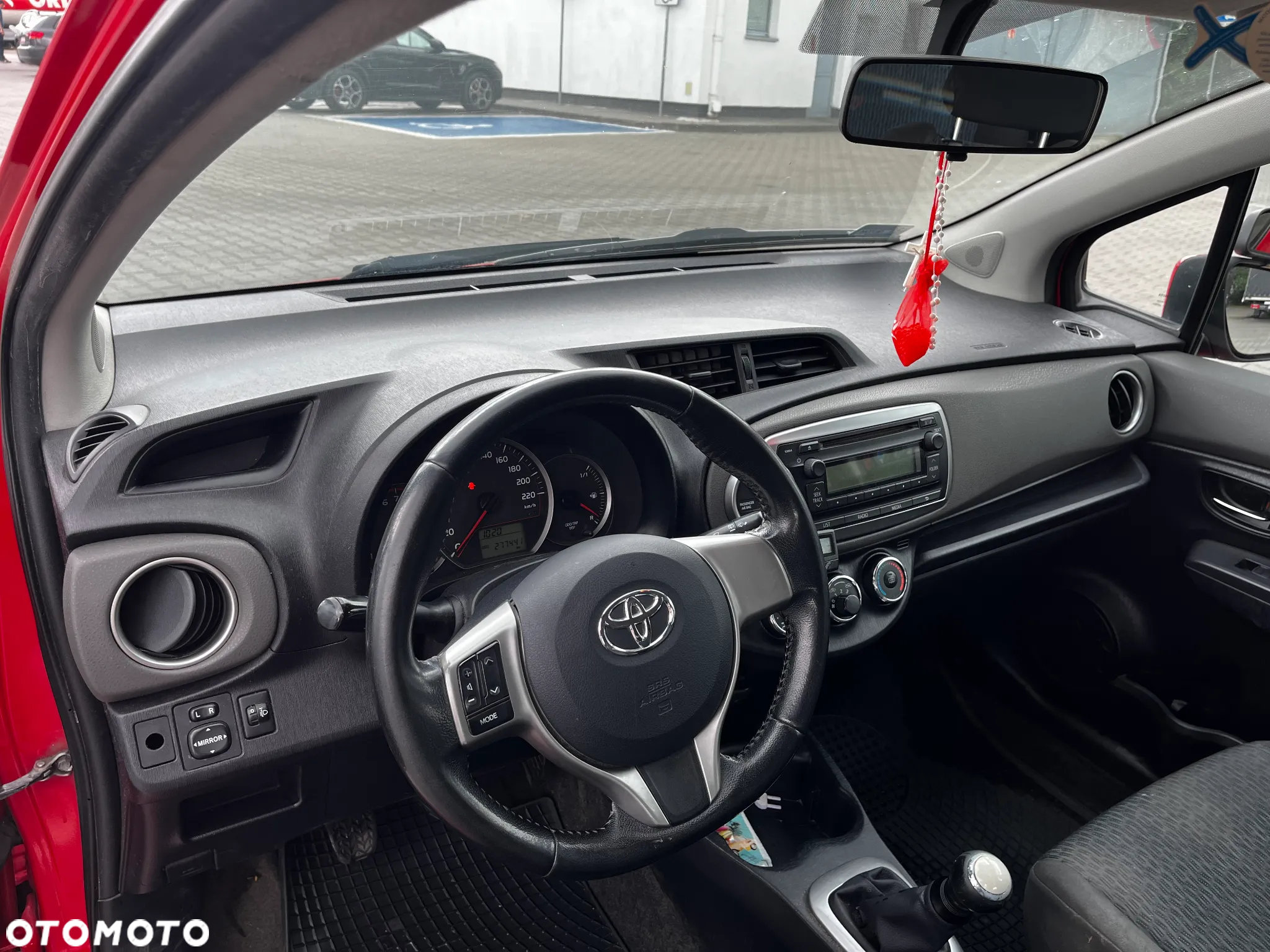 Toyota Yaris 1.0 Active - 12