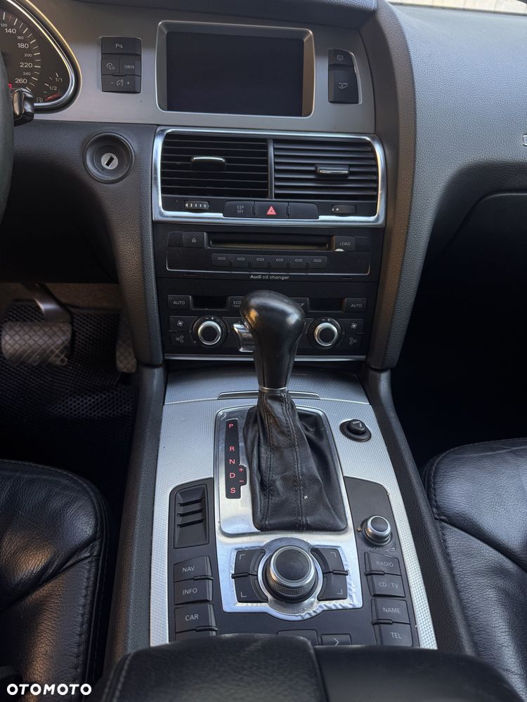 Audi Q7 - 7
