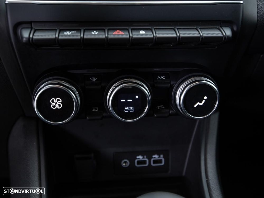 Renault Captur 1.0 TCe Techno Bi-Fuel - 17