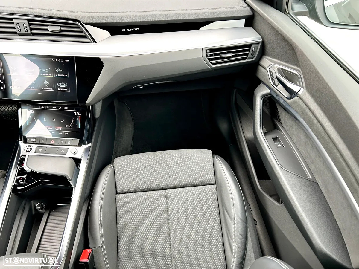 Audi e-tron 55 quattro S line - 11