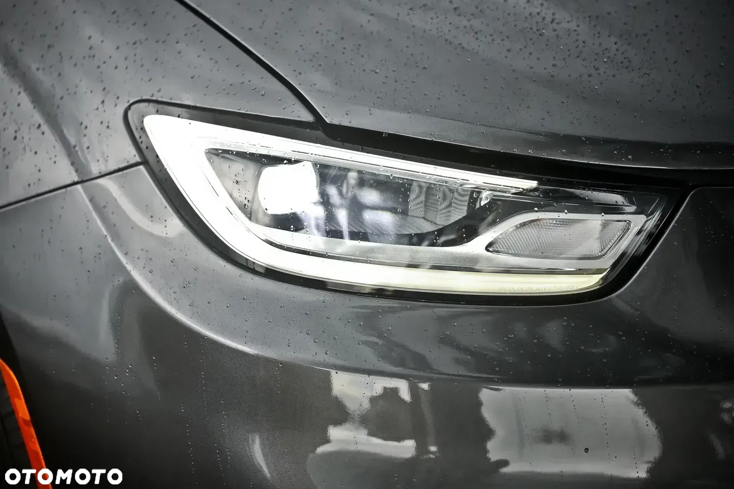 Chrysler Pacifica - 8