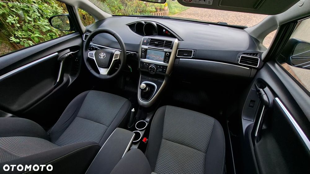 Toyota Verso 1.6 D-4D Premium EU6 - 14