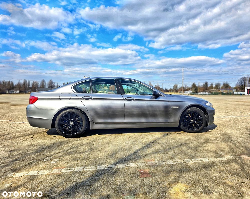 BMW Seria 5 520d - 2