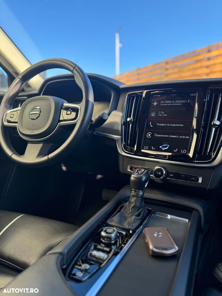 Volvo S90 D3 Geartronic Momentum Pro - 20