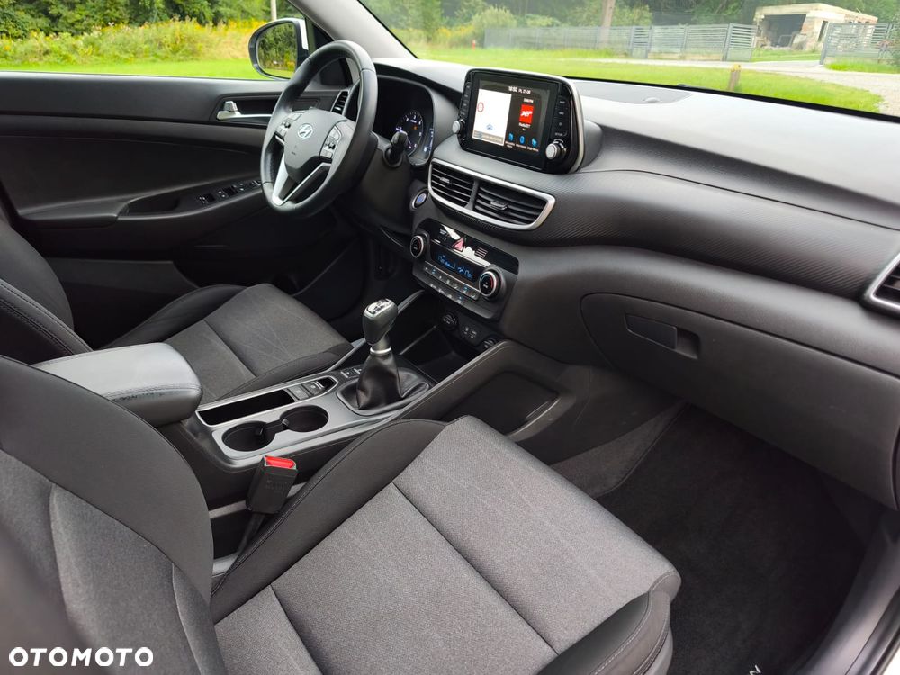 Hyundai Tucson 1.7 CRDI BlueDrive Style 2WD - 21
