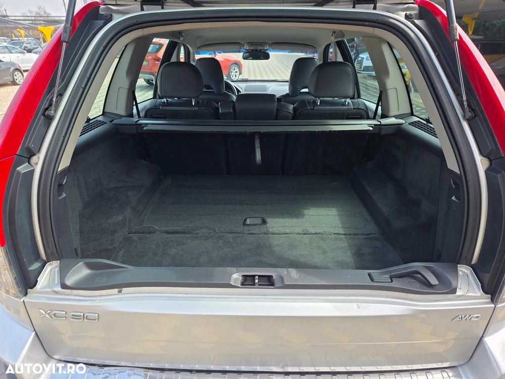 Volvo XC 90 D5 Aut. Momentum - 16