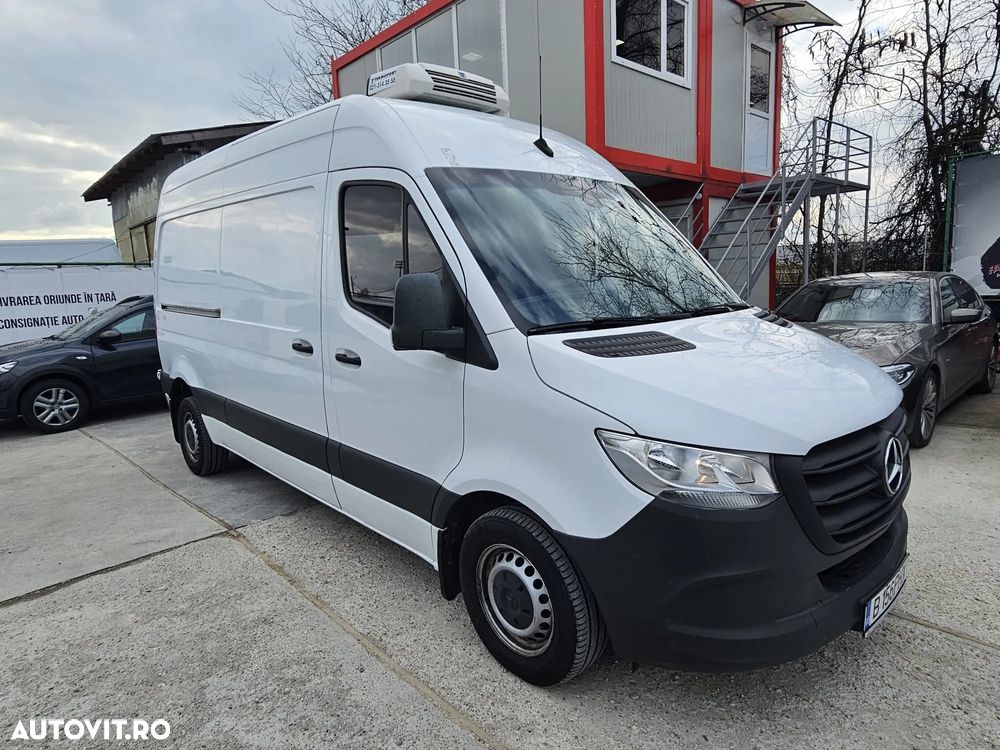 Mercedes-Benz Sprinter - 3
