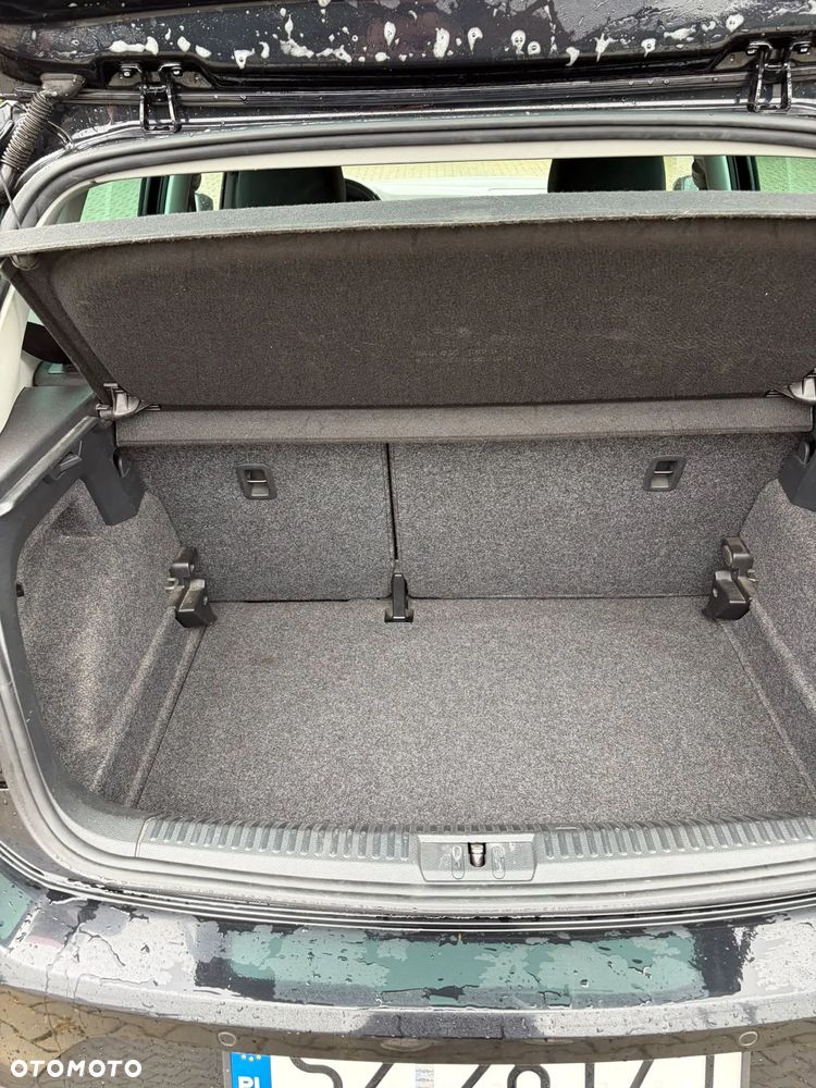 Volkswagen Polo - 11