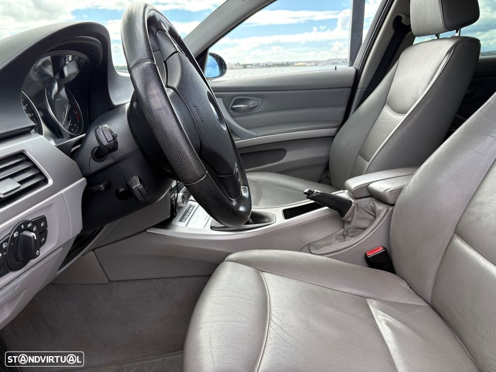 BMW 320 d Navigation - 8