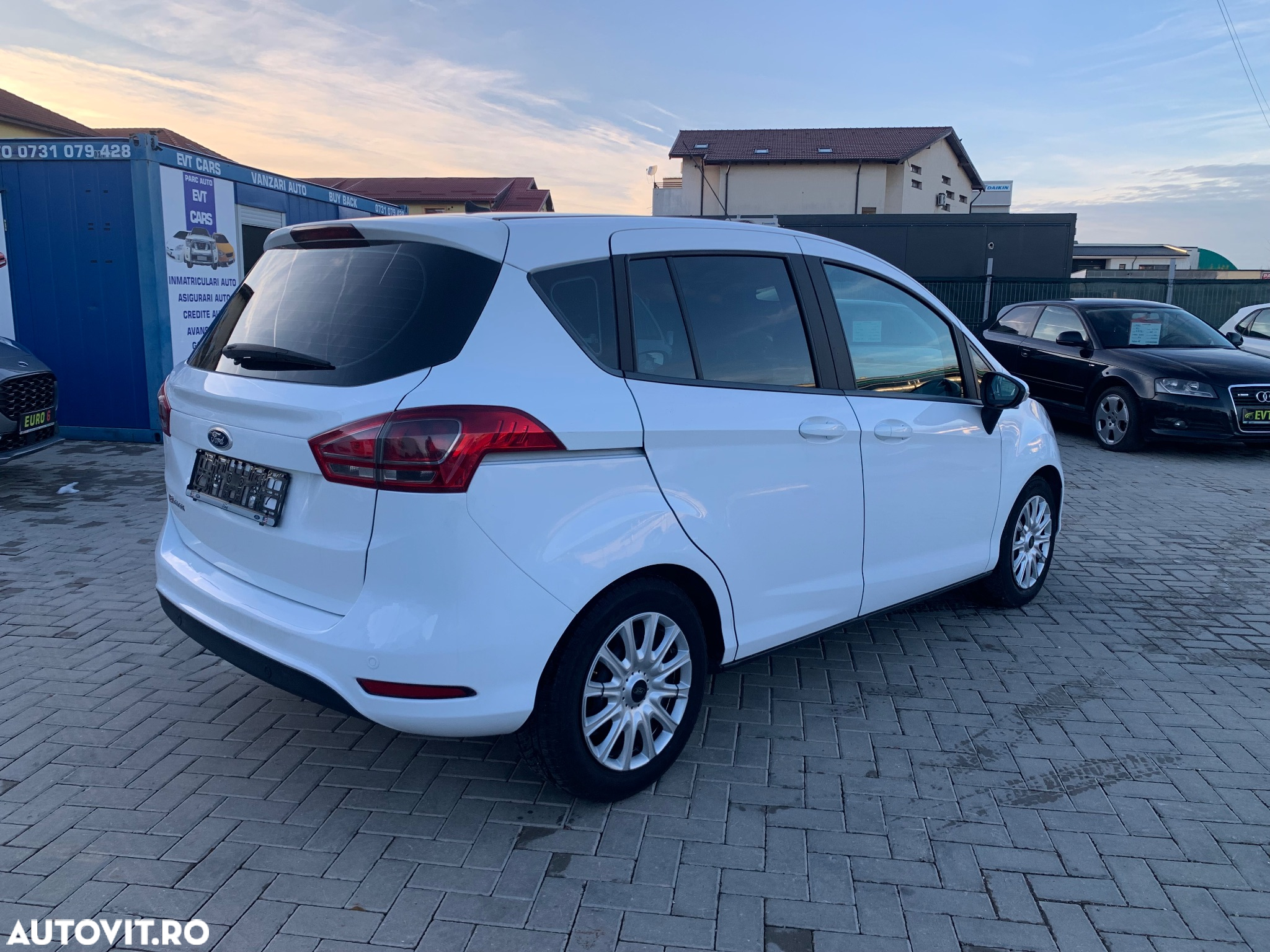 Ford B-Max 1.5 TDCi Ambiente - 8