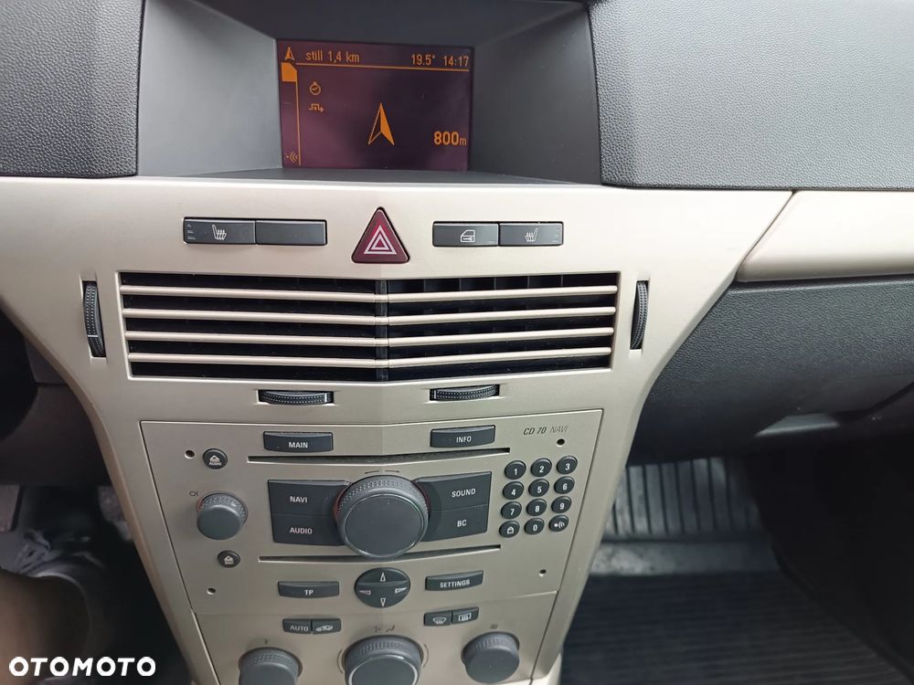 Opel Astra 1.6 NAVI - 17