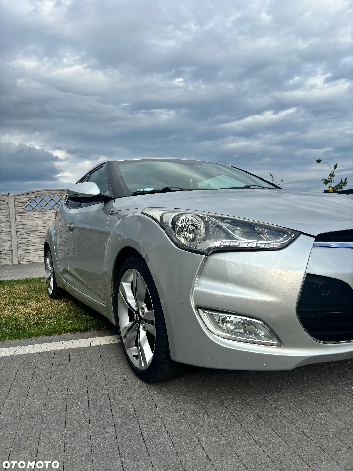 Hyundai Veloster - 30