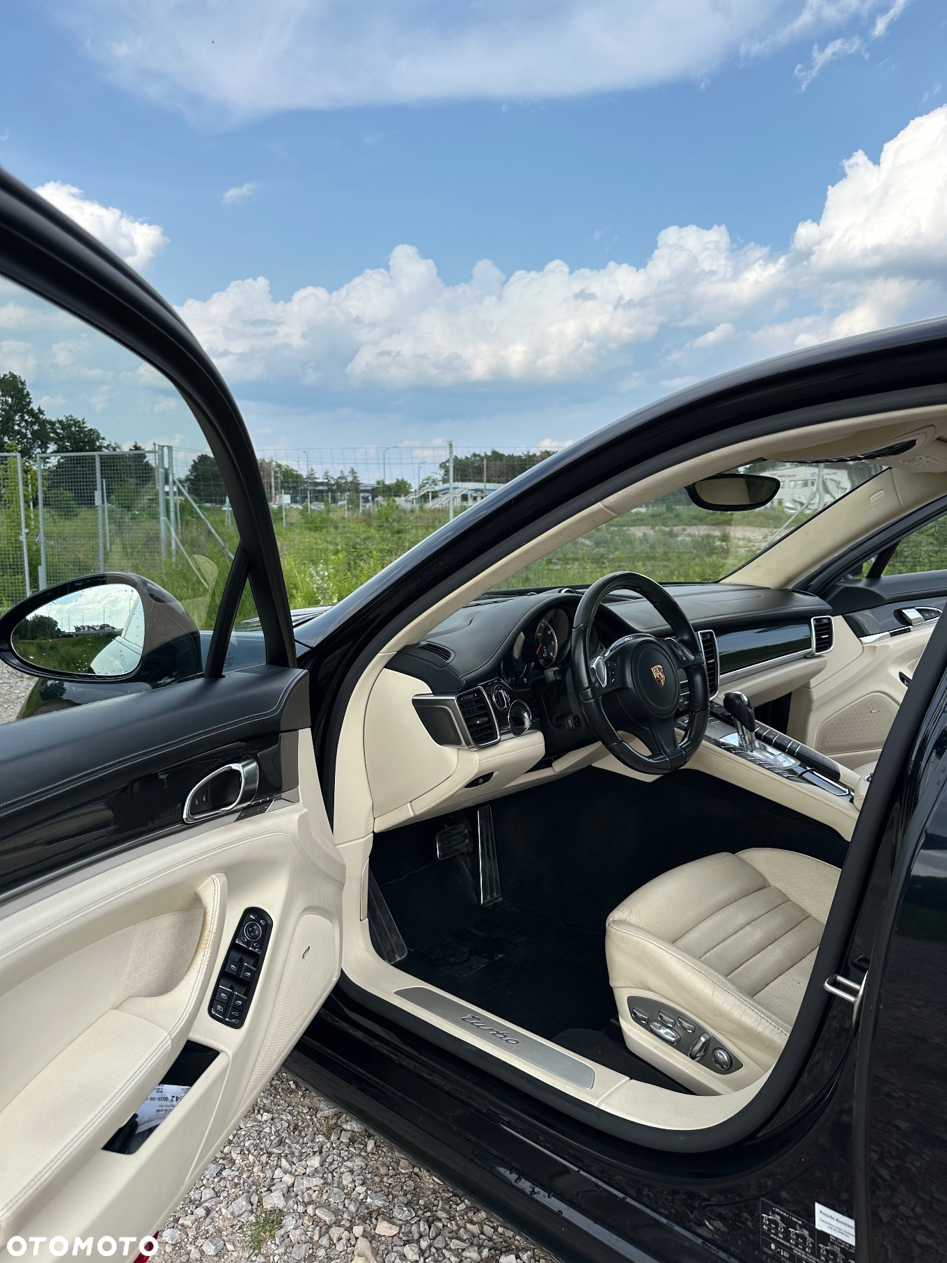 Porsche Panamera Turbo - 12