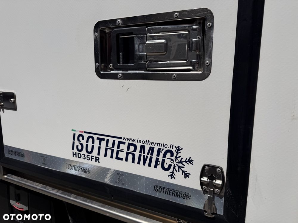 Ford Transit Trend - 8