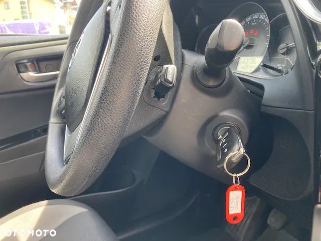 Toyota Auris 1.6 Active - 14