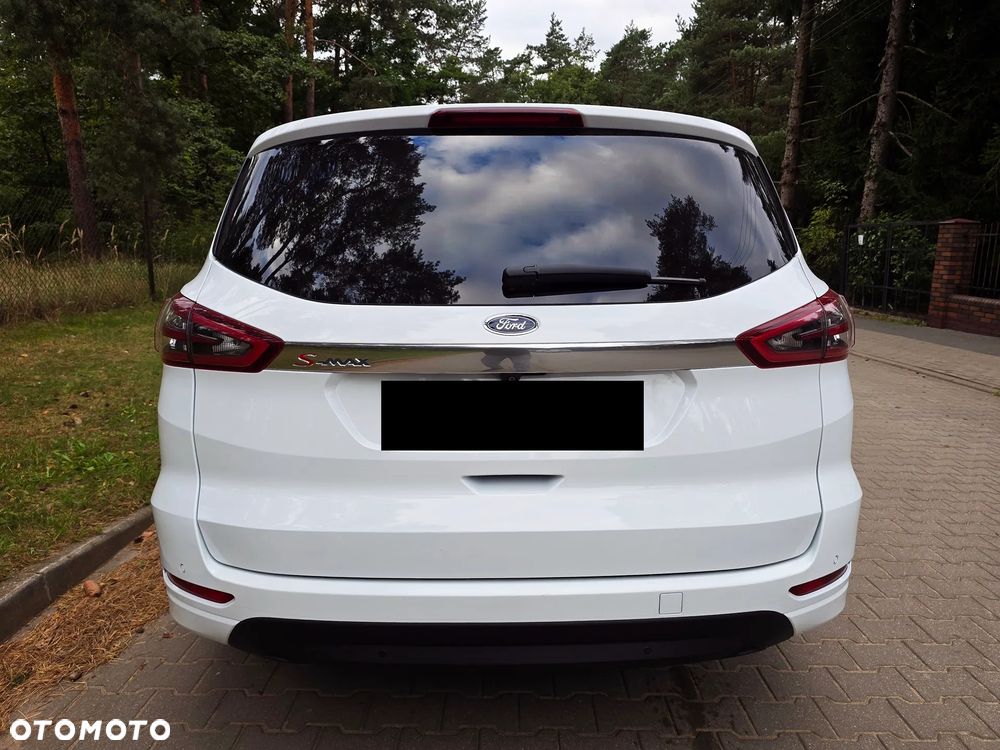 Ford S-Max - 24