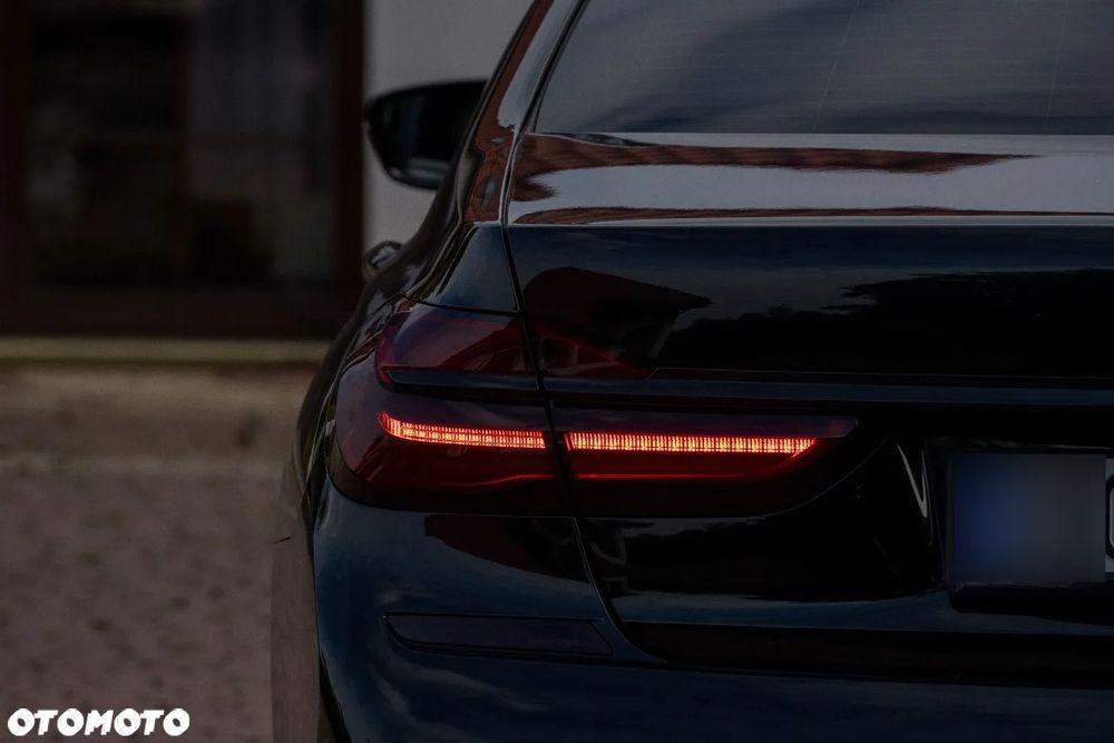 BMW Seria 7 740d xDrive - 10