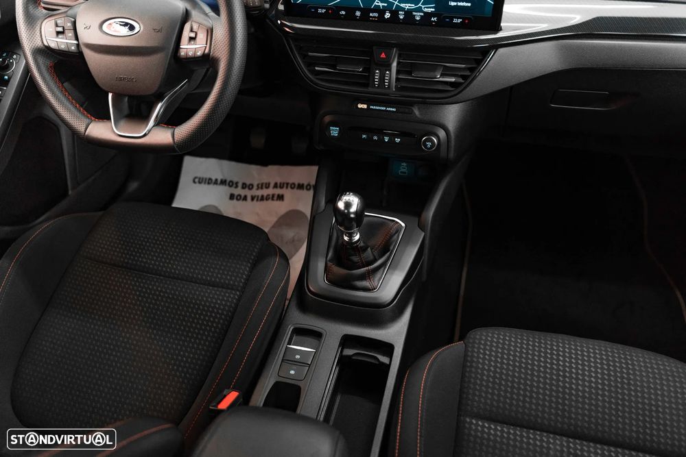 Ford Focus SW 1.0 EcoBoost ST-Line - 10