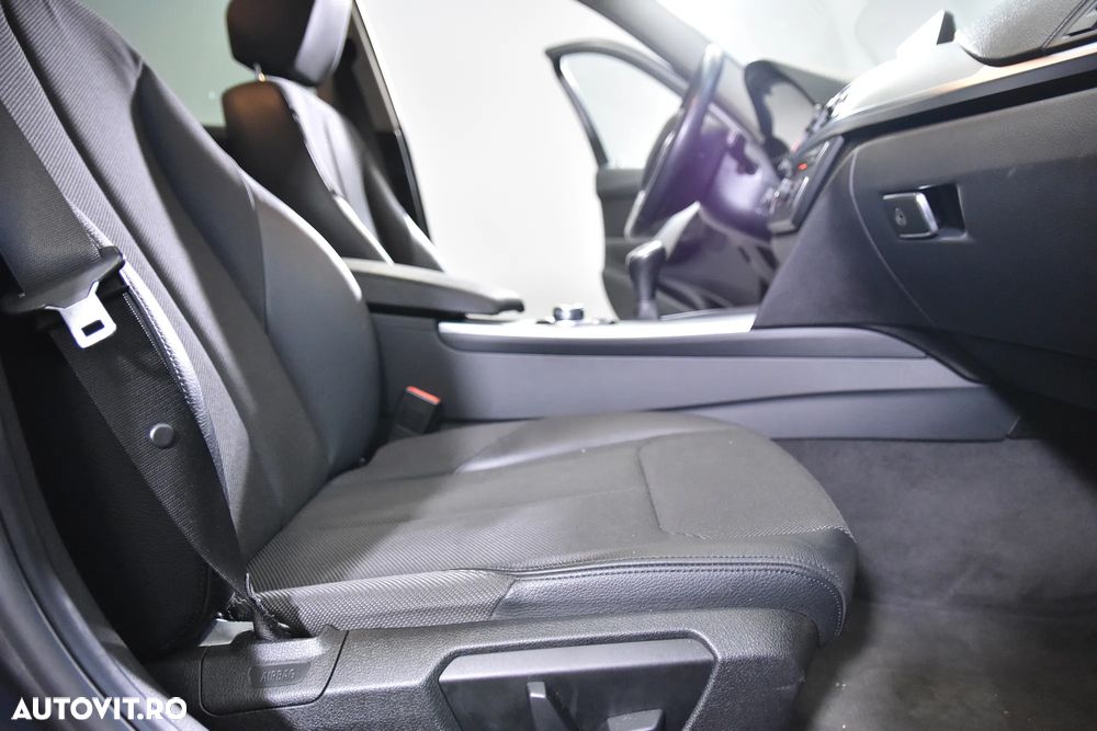 BMW Seria 3 318d - 12