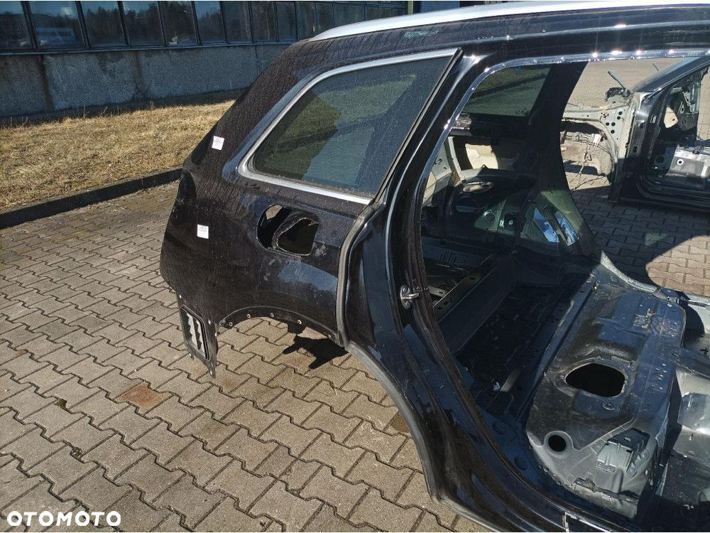AUDI Q7 II 4M BŁOTNIK ĆWIARTKA TYŁ TYLNA PRAWA LC9X - 4