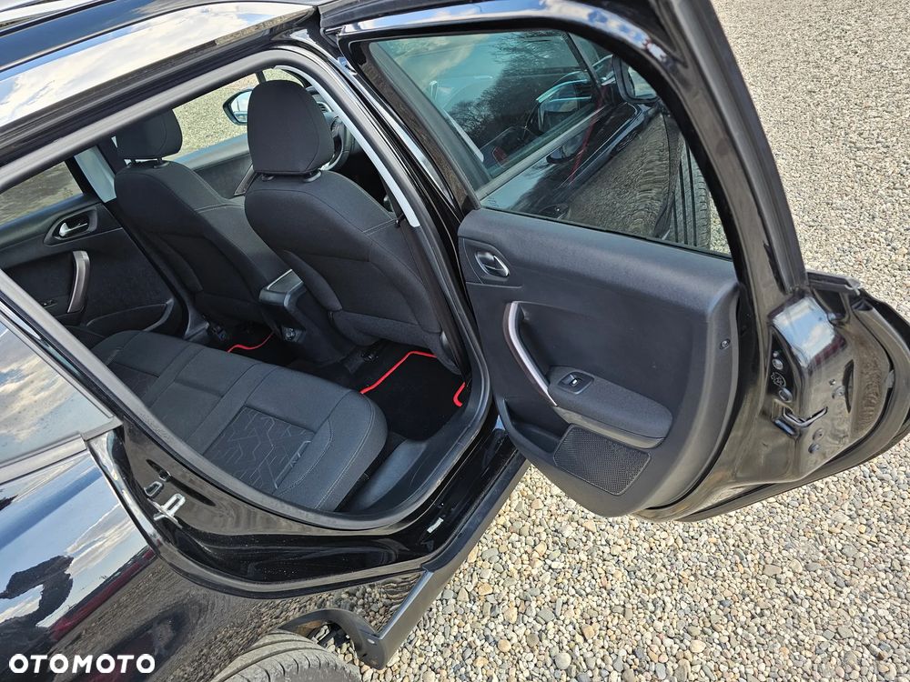 Peugeot 2008 PureTech 82 Style - 12