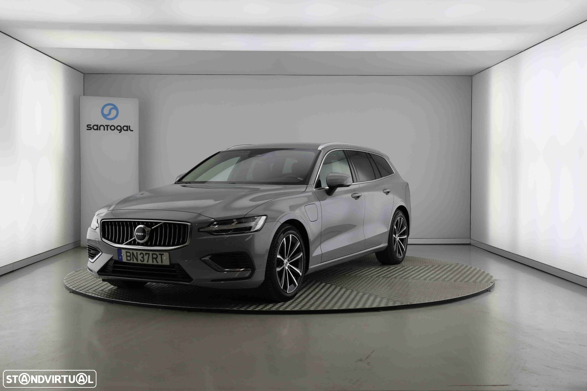 Volvo V60 2.0 T6 AWD TE Core - 4