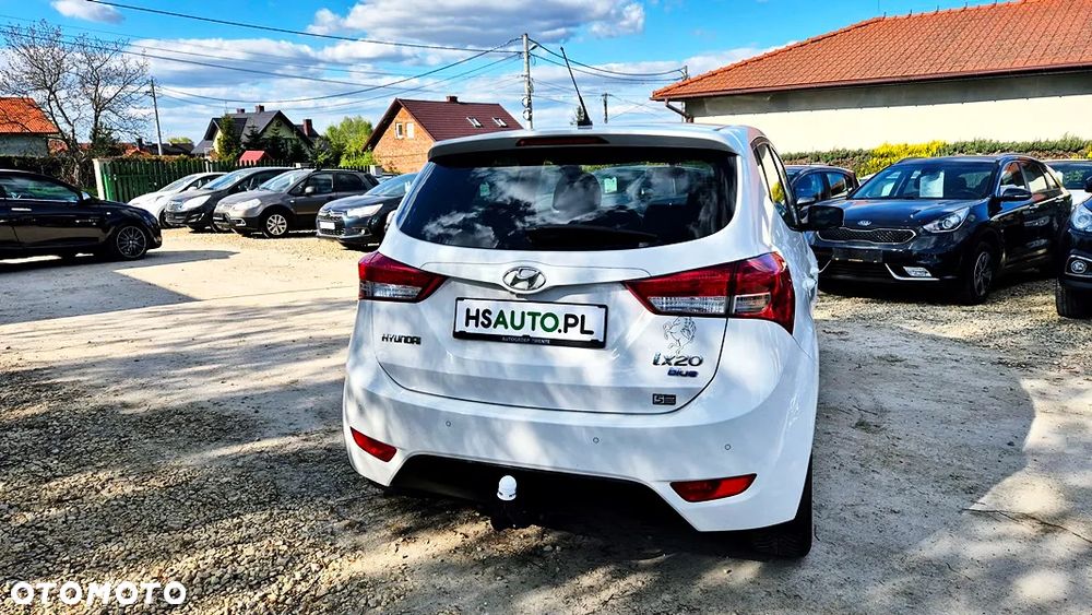 Hyundai ix20 1.4 Premium blue - 16