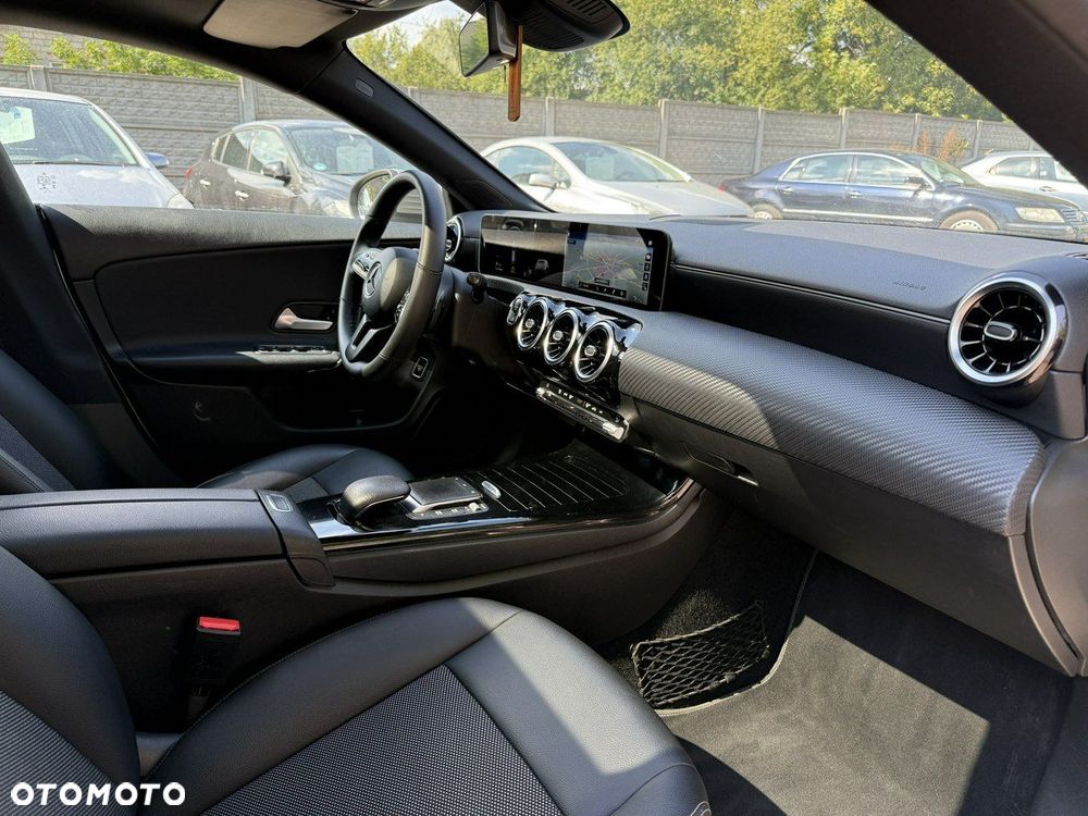 Mercedes-Benz CLA - 10