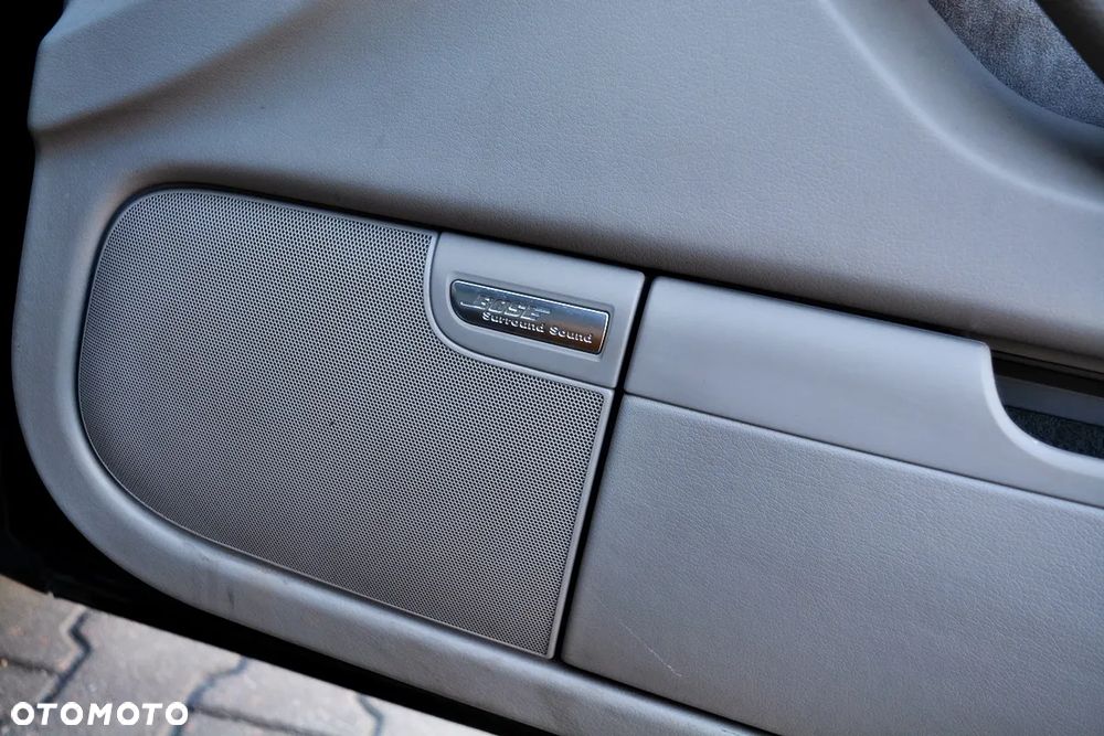 Audi A8 4.2 Quattro - 10