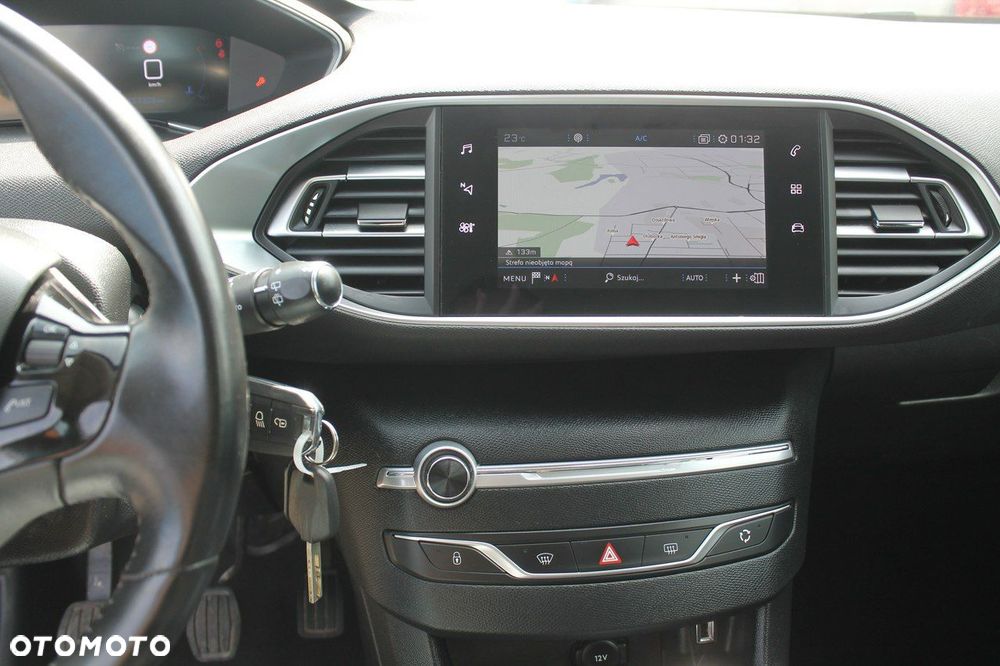 Peugeot 308 - 16