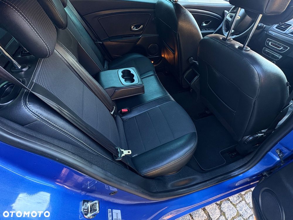 Renault Megane TCe 180 GT - 15