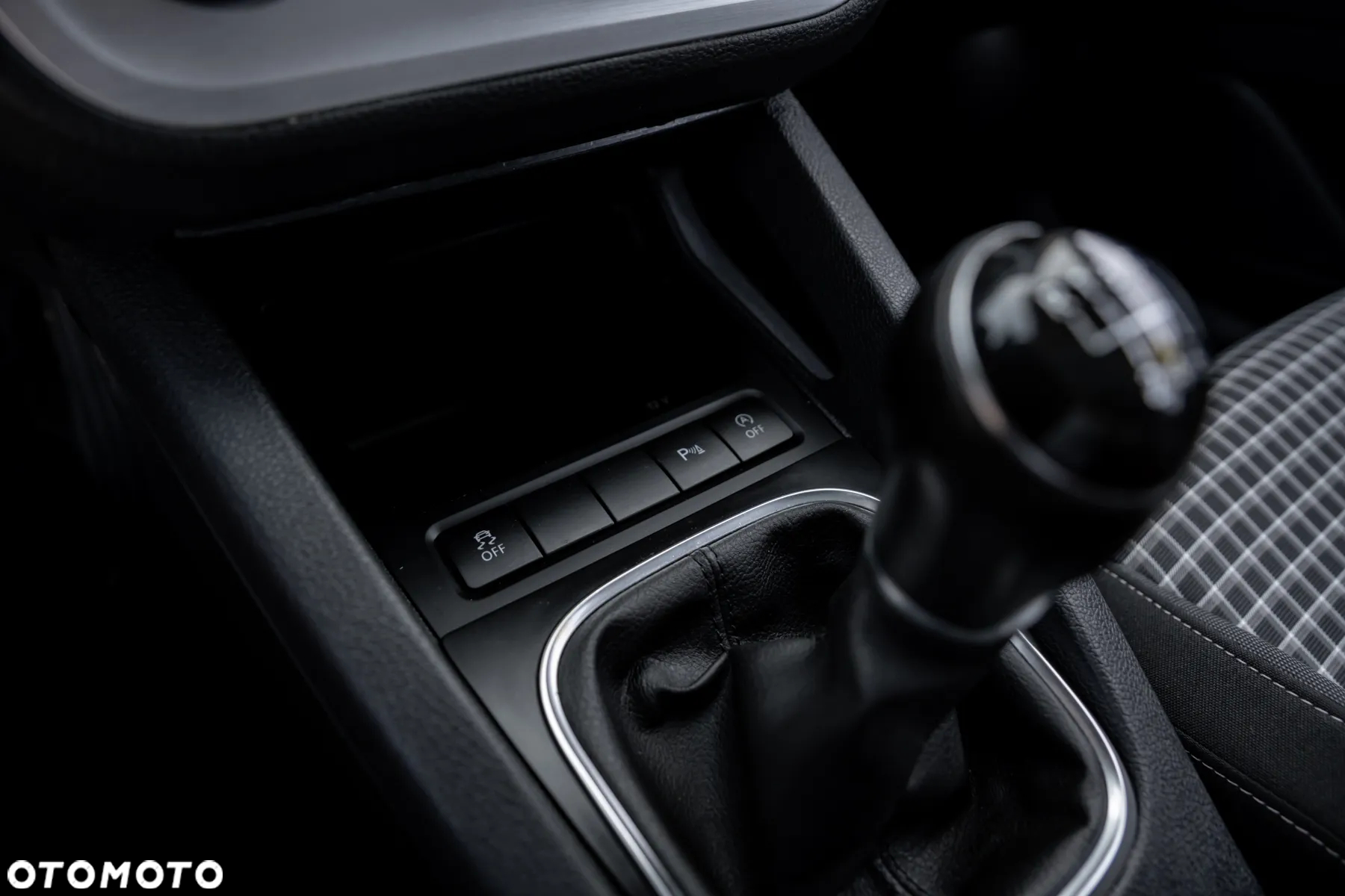 Volkswagen Scirocco 2.0 TSI (BlueMotion Technology) - 30