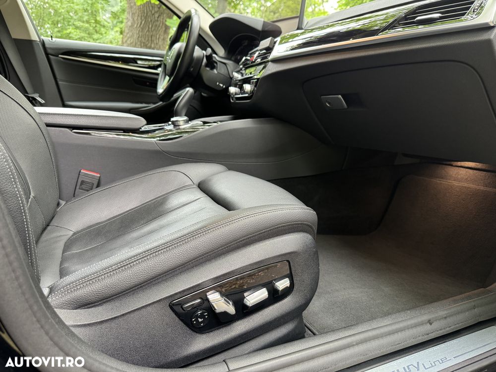 BMW Seria 5 530d Aut. Luxury Line - 9