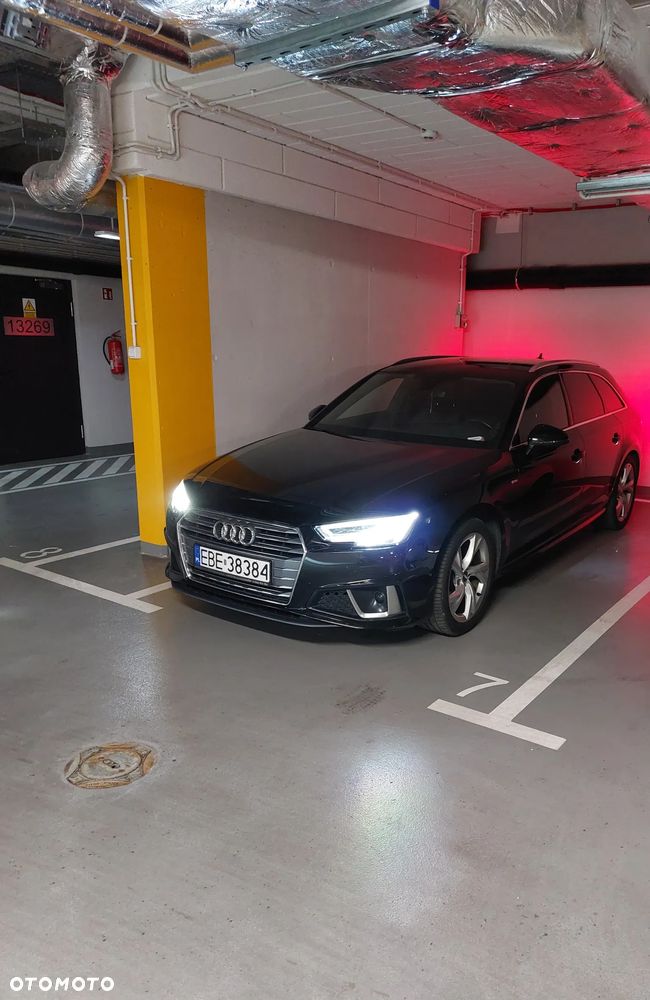 Audi A4 Avant 40 TFSI S tronic S line - 1
