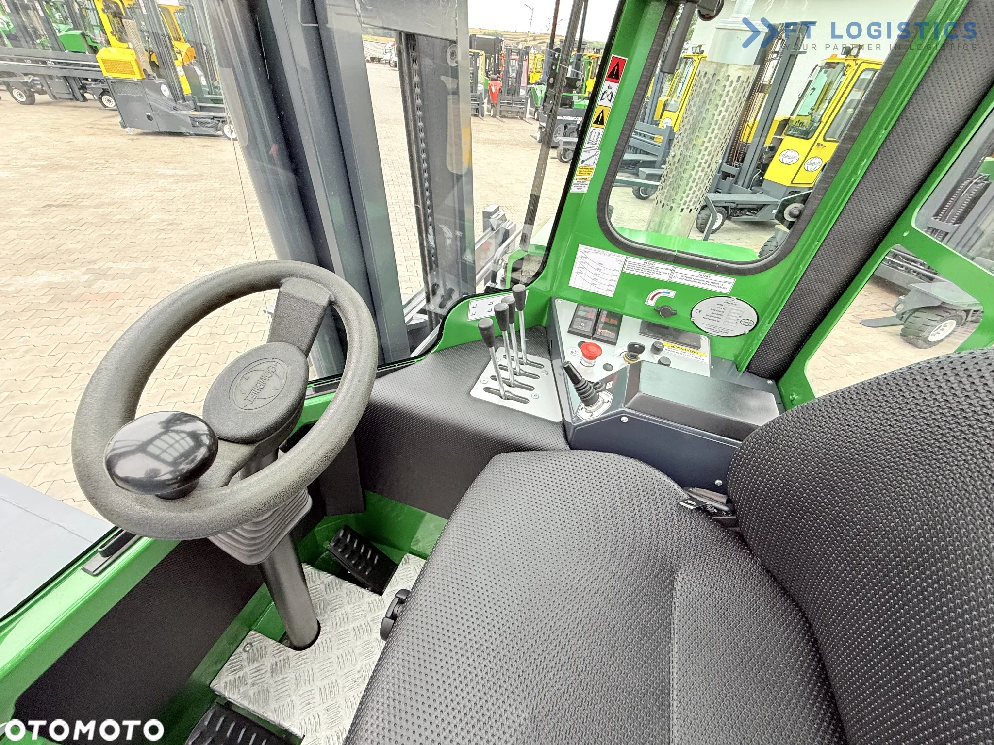 Combilift C4500 / DIESEL / DUPLEX 4000MM / SZEROKI POZYCJONER WIDEŁ / OGRZEWANIE / PEŁNA KABINA / STAN IDEALNY / Szeroka oferta wózków czterokierunkowych i bocznych, dopasowanych do różnorodnych potrzeb i zastosowań - 17
