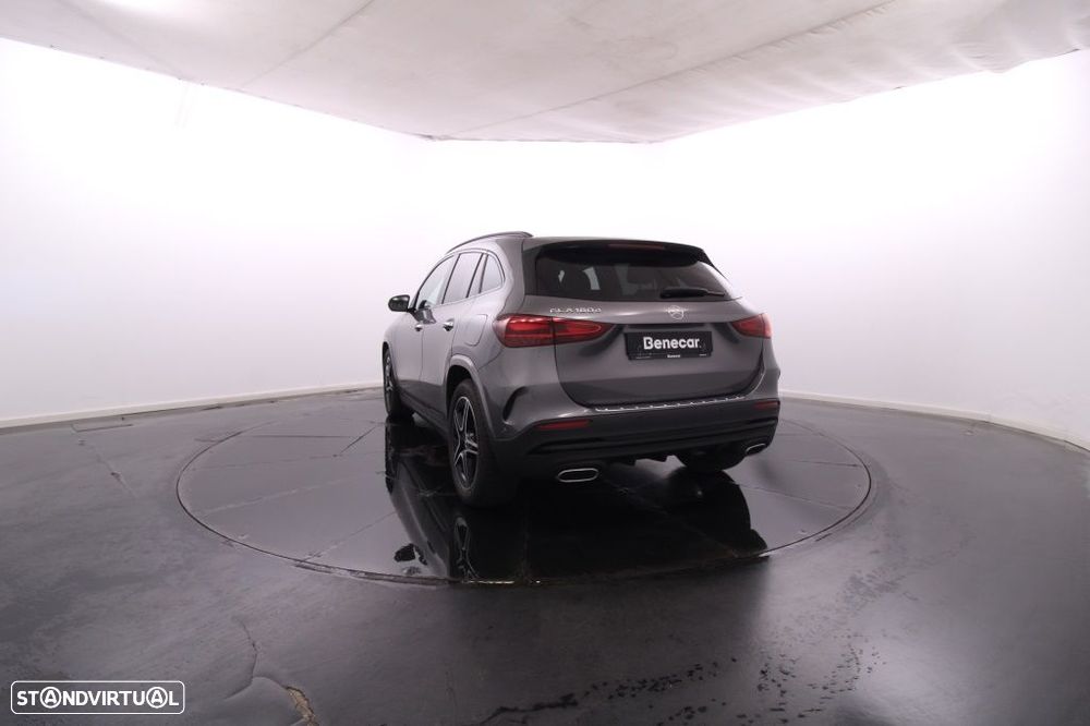 Mercedes-Benz GLA 180 d AMG Line - 6