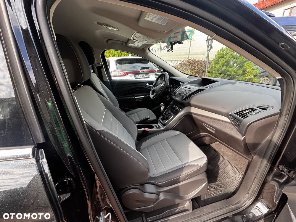 Ford Kuga - 17
