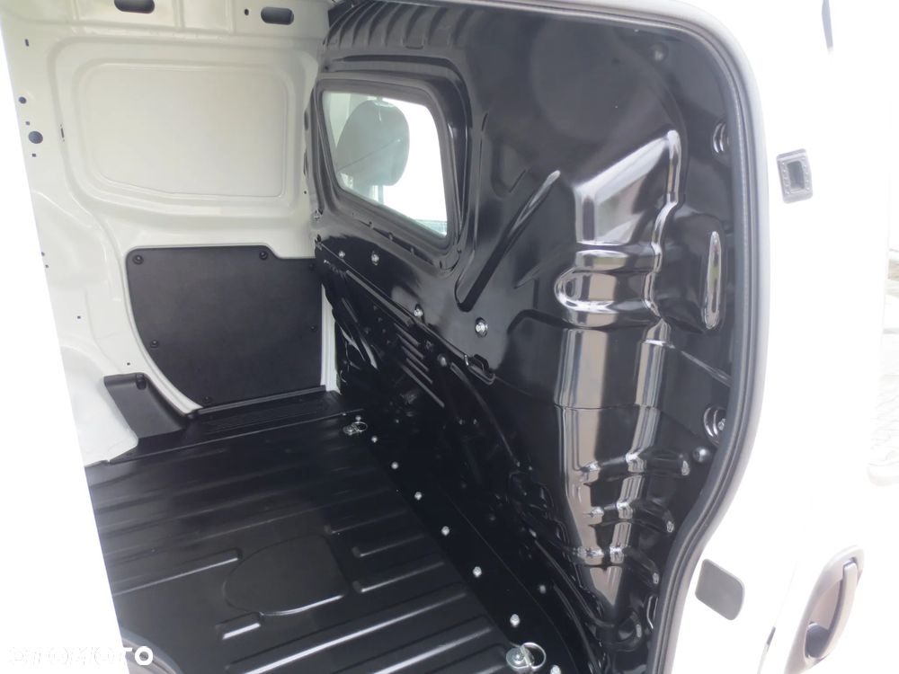 Fiat FIORINO SALON PL. ORYGINAŁ LAKIER I NISKI PRZEBIEG - 32