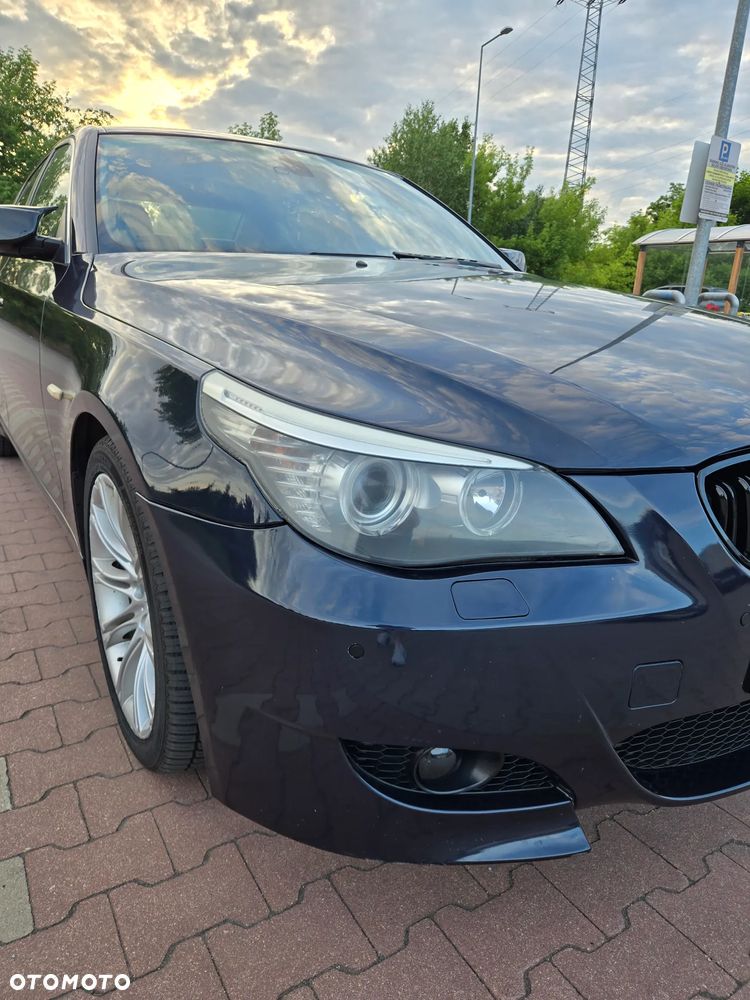 BMW Seria 5 525d - 28