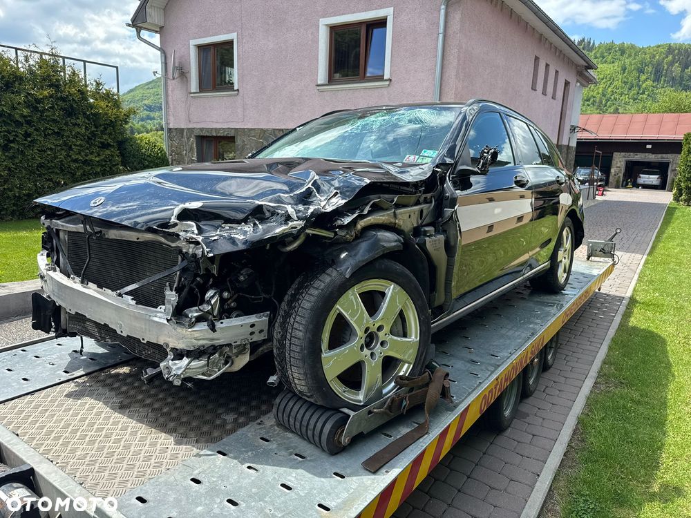 Mercedes-Benz Klasa C 400 4Matic 9G-TRONIC Edition - 10
