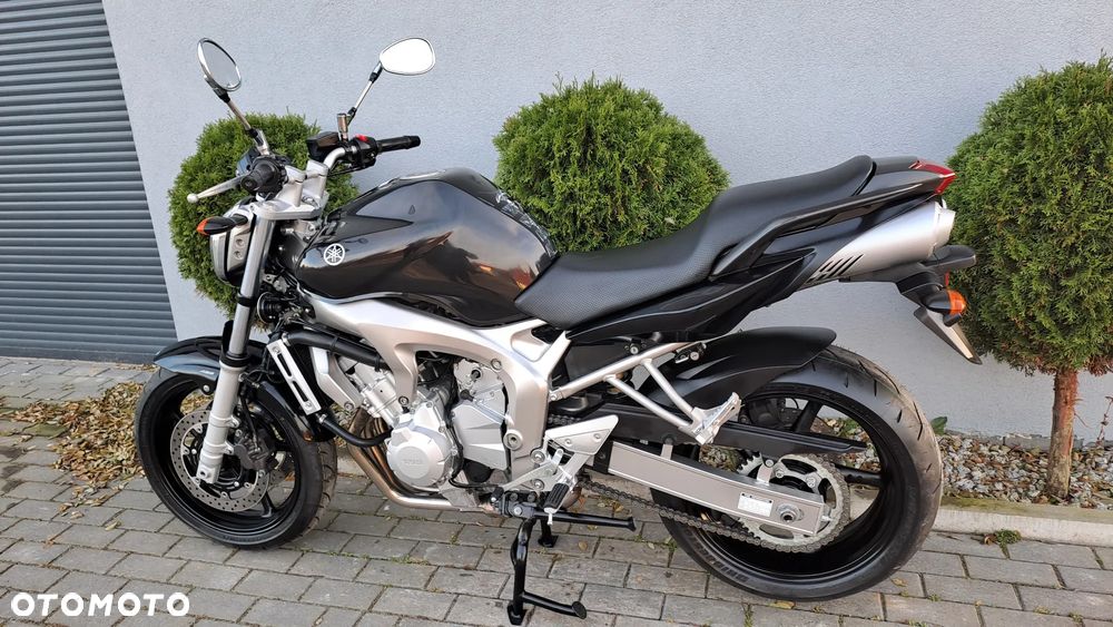 Yamaha FZ - 5