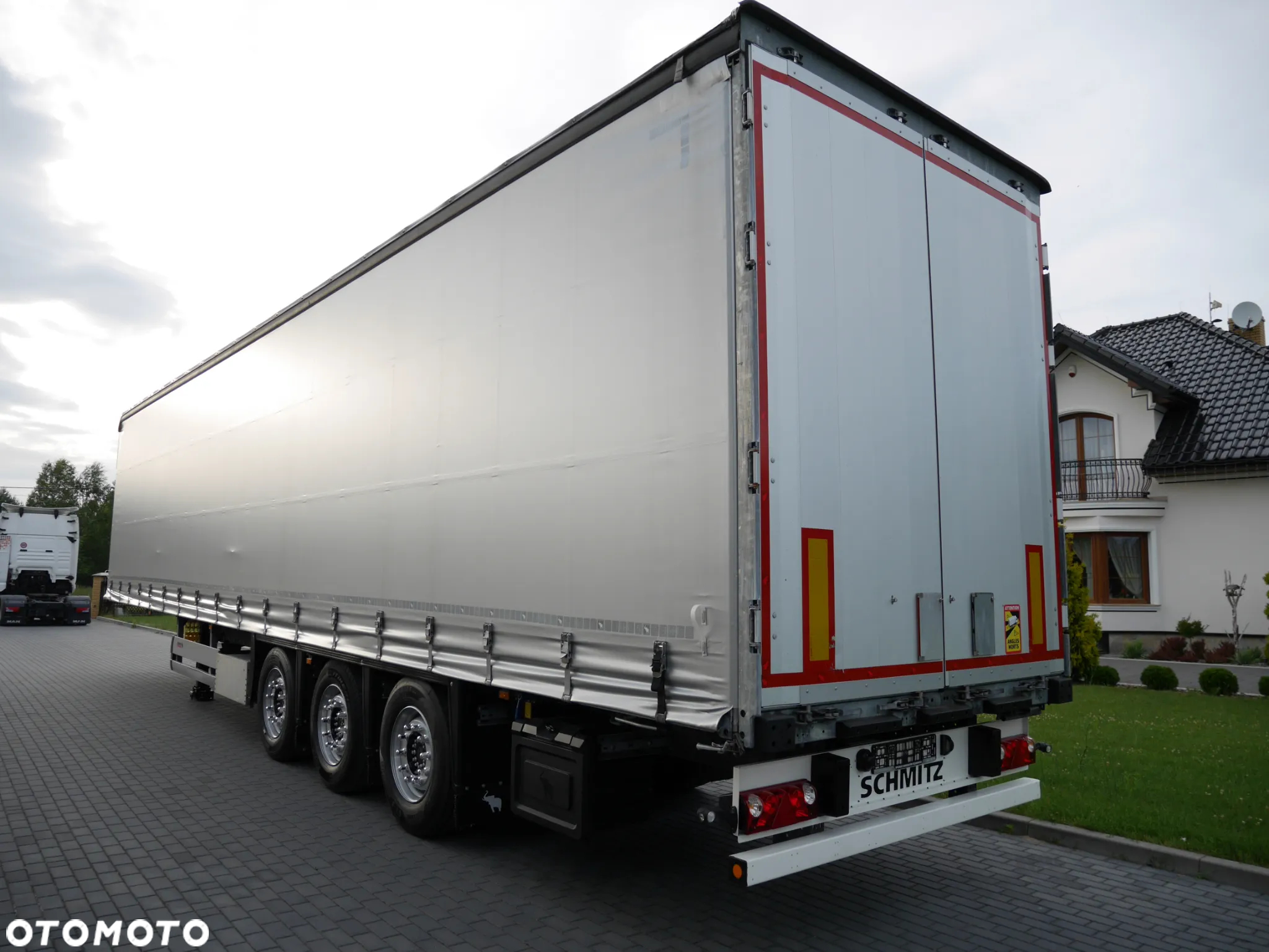 Schmitz Cargobull VARIOS  Standard/Mega Dach podnoszony/Oś Podnoszona - 10