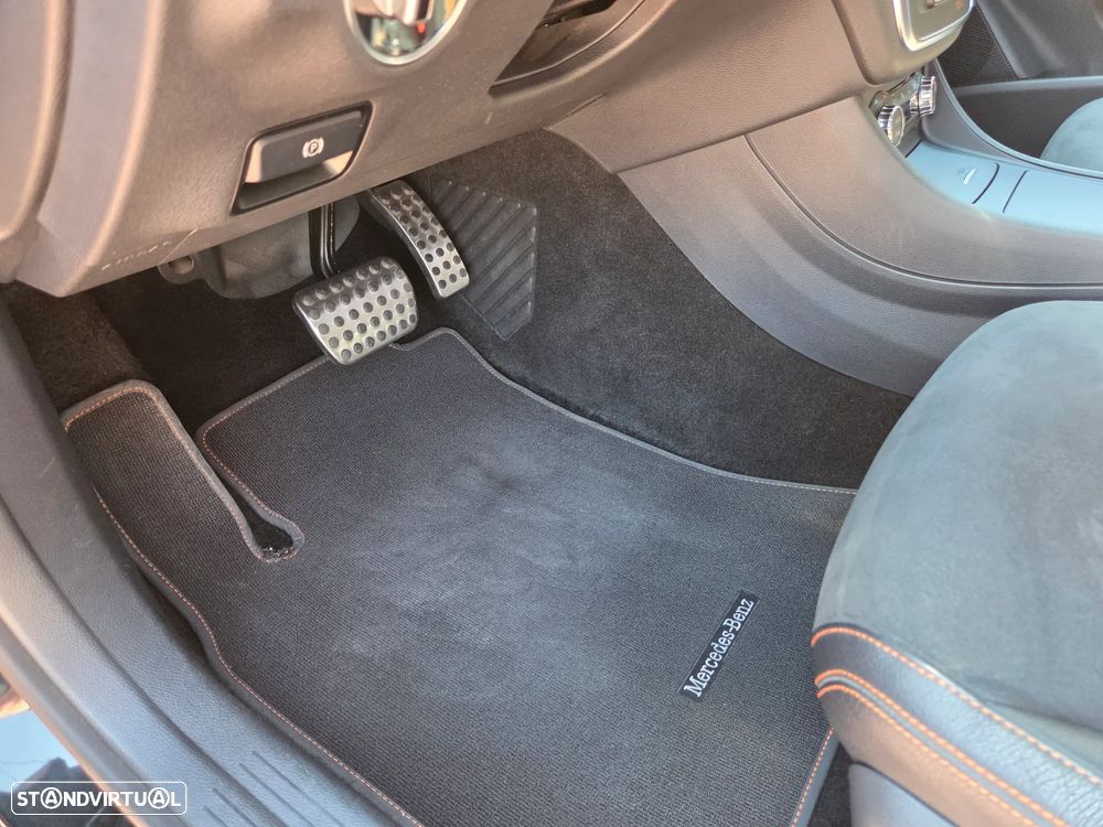 Mercedes-Benz CLA 220 (CDI) d 7G-DCT Orange Art Edition - 56